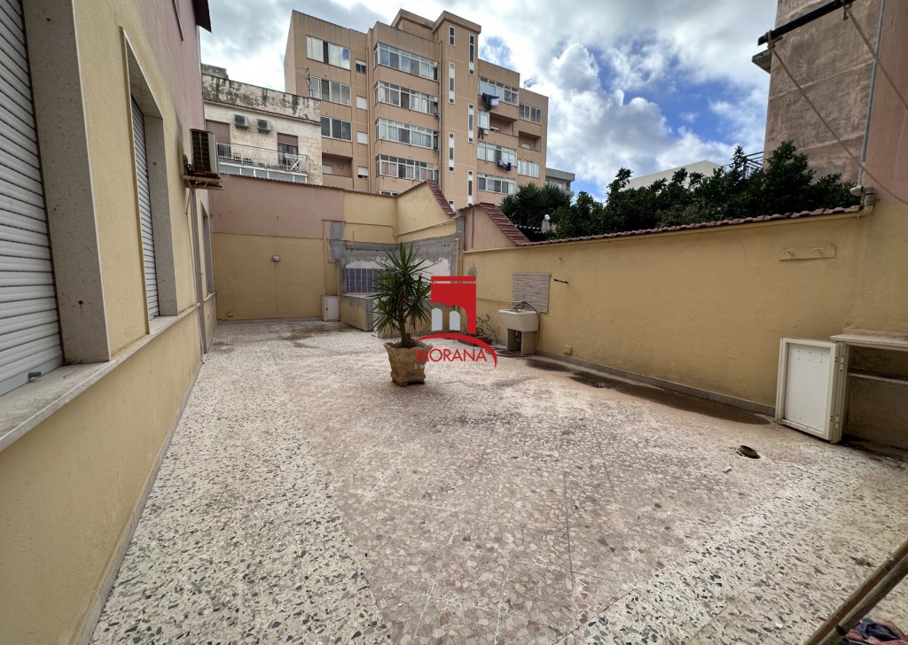 Appartamenti in vendita  via Cofano 43, Trapani, località zona caserma